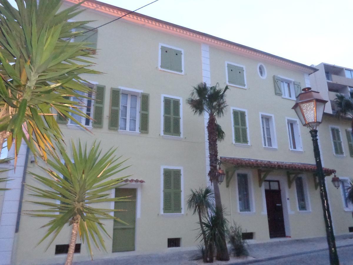 Hotel L'Ilot Fleuri Le Lavandou Exteriér fotografie